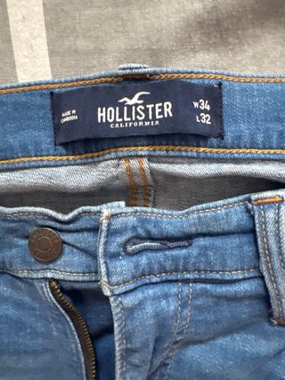 Jeans Hollister rotos azul marino