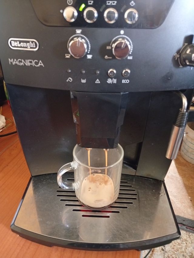 Cafetera DeLonghi Magnifica