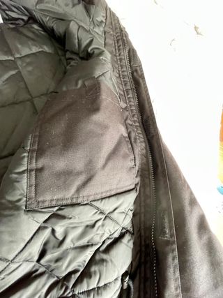 Parka Carhartt negra mujer