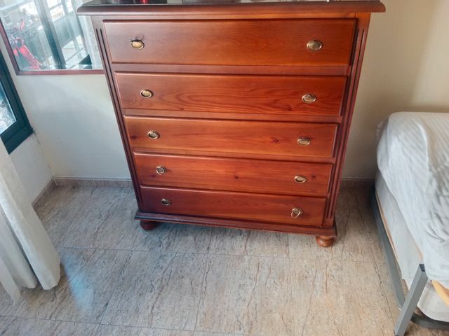 Cómoda madera maciza 5 cajones