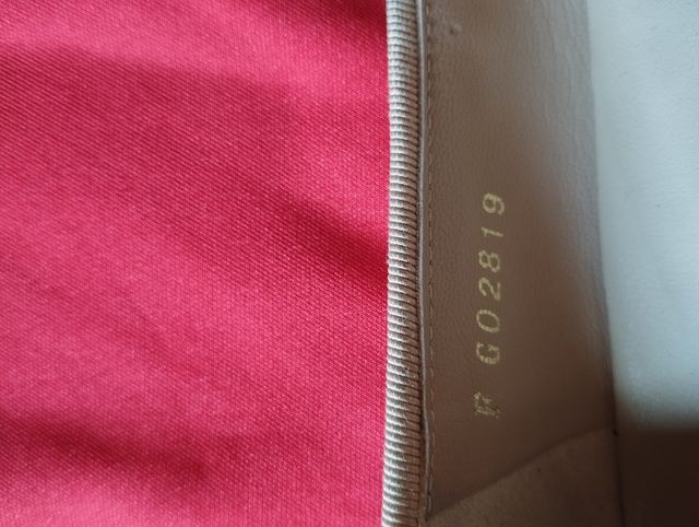 Bailarinas Chanel beige y negras .