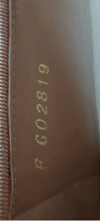 Bailarinas Chanel beige y negras .