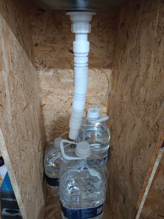 Fregadero portátil con mueble
