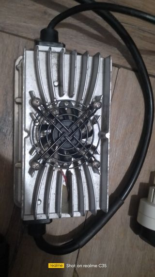 Cargador batería moto eléctrica 60w