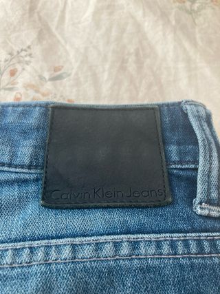 Vaqueros Calvin Klein - Talla 41
