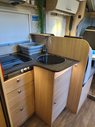 Autocaravana sunlight t65 