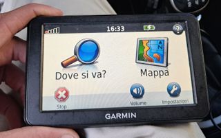 Navigatore Garmin Nuvi 50