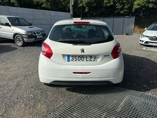 Peugeot 208 2016