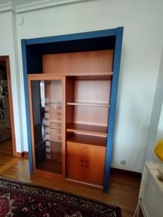 Mueble salón madera - vitrina