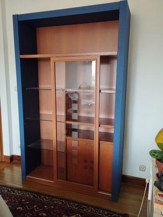 Mueble salón madera - vitrina