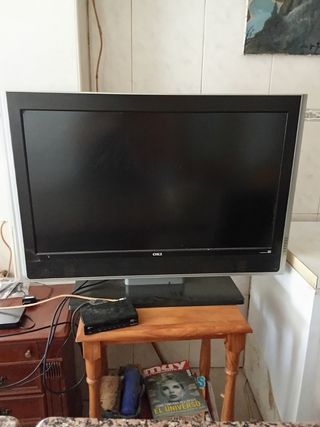 TV OKI 32" - Buen estado