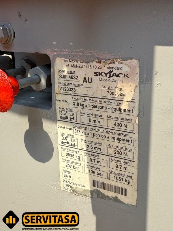 PLATAFORMA ELÉCTRICA SKYJACK SJIII 4632
