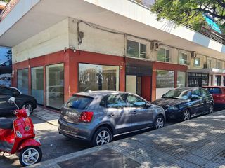 Local comercial en alquiler en Cerrado Calderón - El Morlaco en Málaga