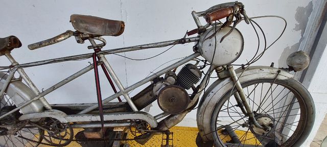 Ciclotandem antiguo DERNY 100cc