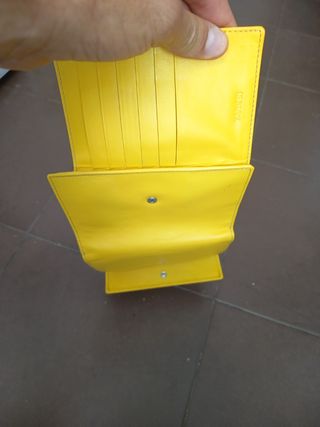 Billetero Yancci amarillo del corté inglés 
