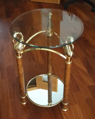 Mesita auxiliar vintage dorada