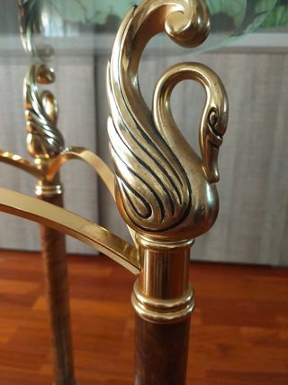 Mesita auxiliar vintage dorada