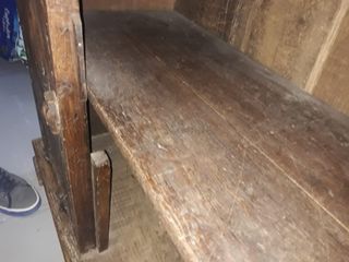 Armario antiguo de madera tallada