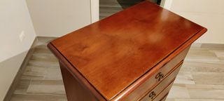 pregiata cassettiera in legno, 5 cassetti