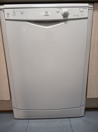 Lavavajillas Indesit