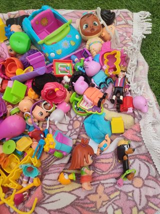 Lote juguetes niños - PinyPon, Bebés Llorones etc 