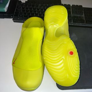Nike Clogposite "Bright Cactus"