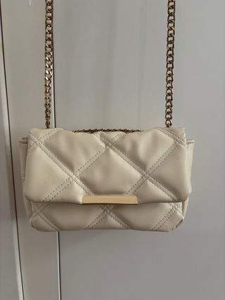 Bolso bandolera beige acolchado