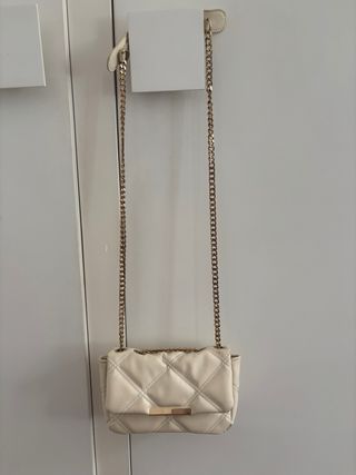 Bolso bandolera beige acolchado