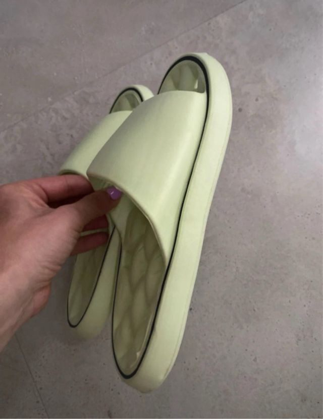 Ciabatte verdi estive