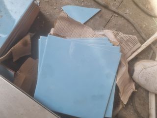 Azulejos azules - se vende el lote
