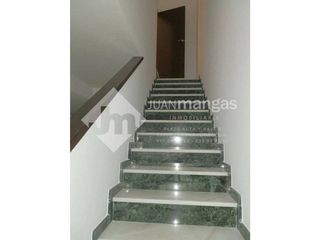 Casa en venta en Lucena