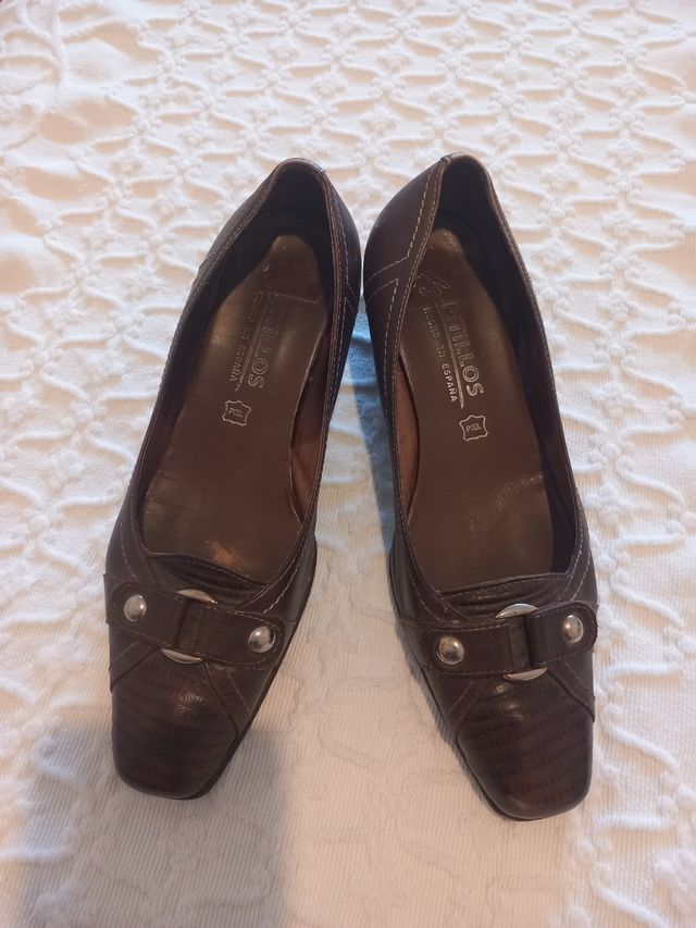 Zapatos Pitillos Marrón Mujer