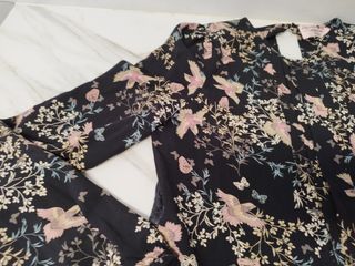 Blusa estampada flores y pájaros