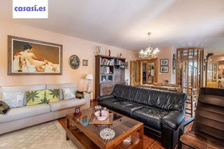 Chalet en venta en Zubia (La)