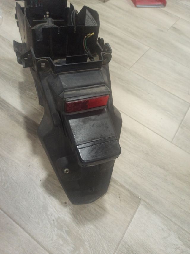 Cbr 126 (2006) portamatrícula trasera