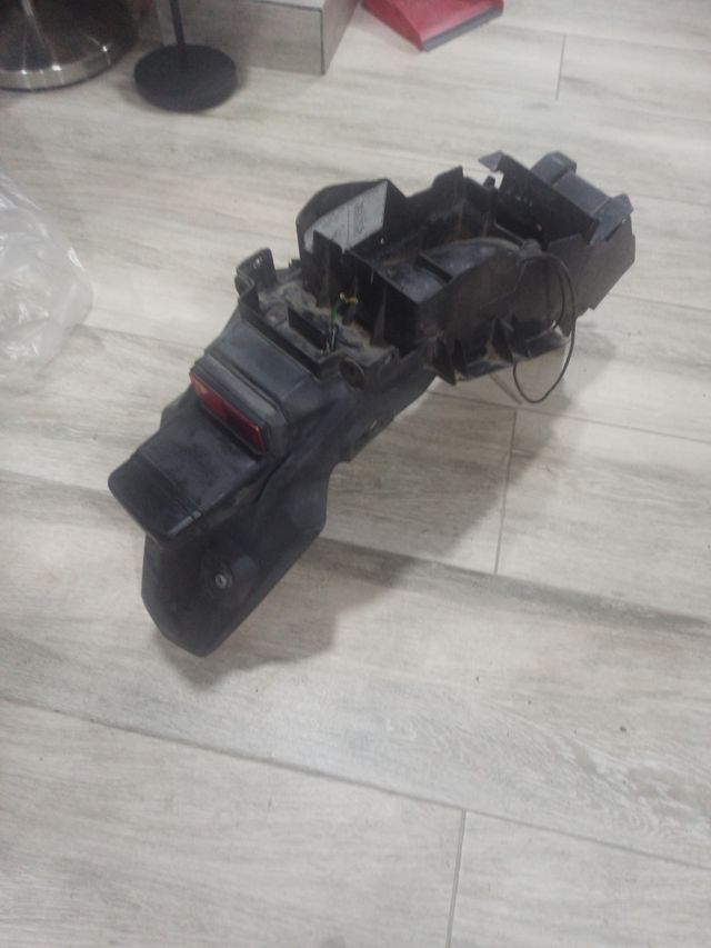 Cbr 126 (2006) portamatrícula trasera