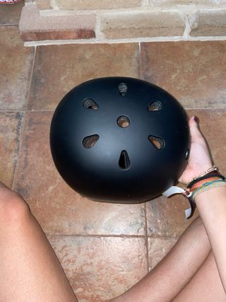 Casco skate negro mate
