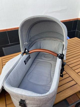Silla Jané Muum + capazo gris