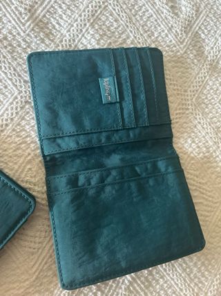 billetera cartera  pasaporte /cartera  Kipling 
