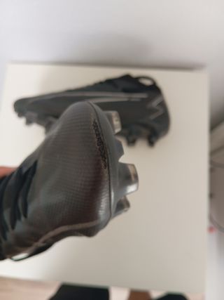 Botas fútbol Puma - Negras