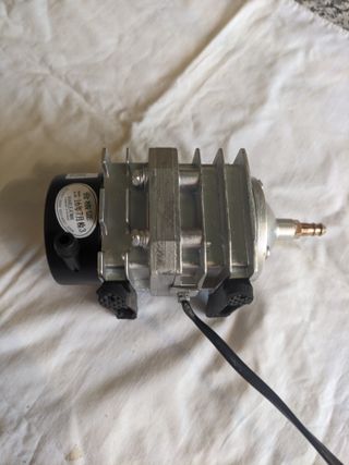 Compresor aire acuario 25W