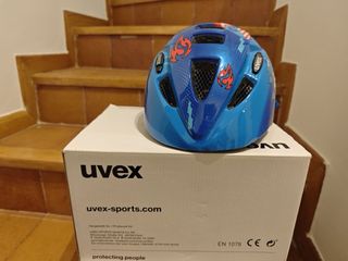 Casco niños Uvex Kid 2 (46-52cm) modelo castle. 