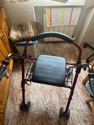 Silla de ruedas y andador en Gijón