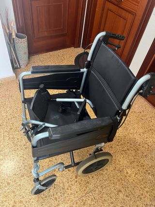 Silla de ruedas y andador en Gijón