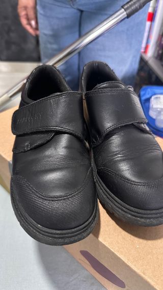 Zapatos Pablosky negros - niño talla 32