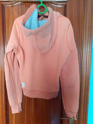 Sudadera Abercrombie & Fitch naranja de mujer