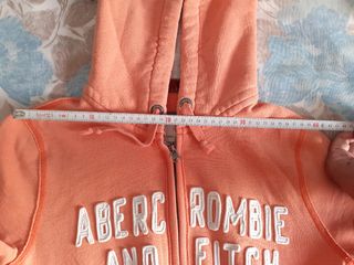 Sudadera Abercrombie & Fitch naranja de mujer