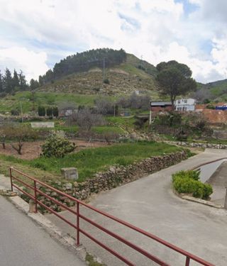 Solar rústico con punto de agua. 368 m2. Fuensanta