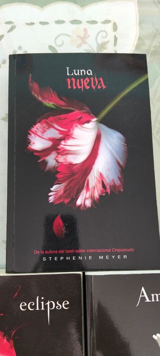 Libros Crepúsculo: Luna nueva, Eclipse, Amanecer