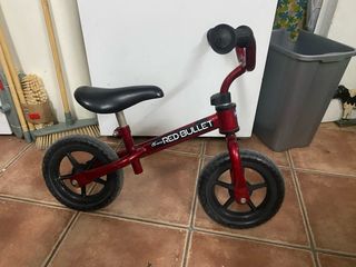 Bicicleta sin pedales Chico Red Bullet